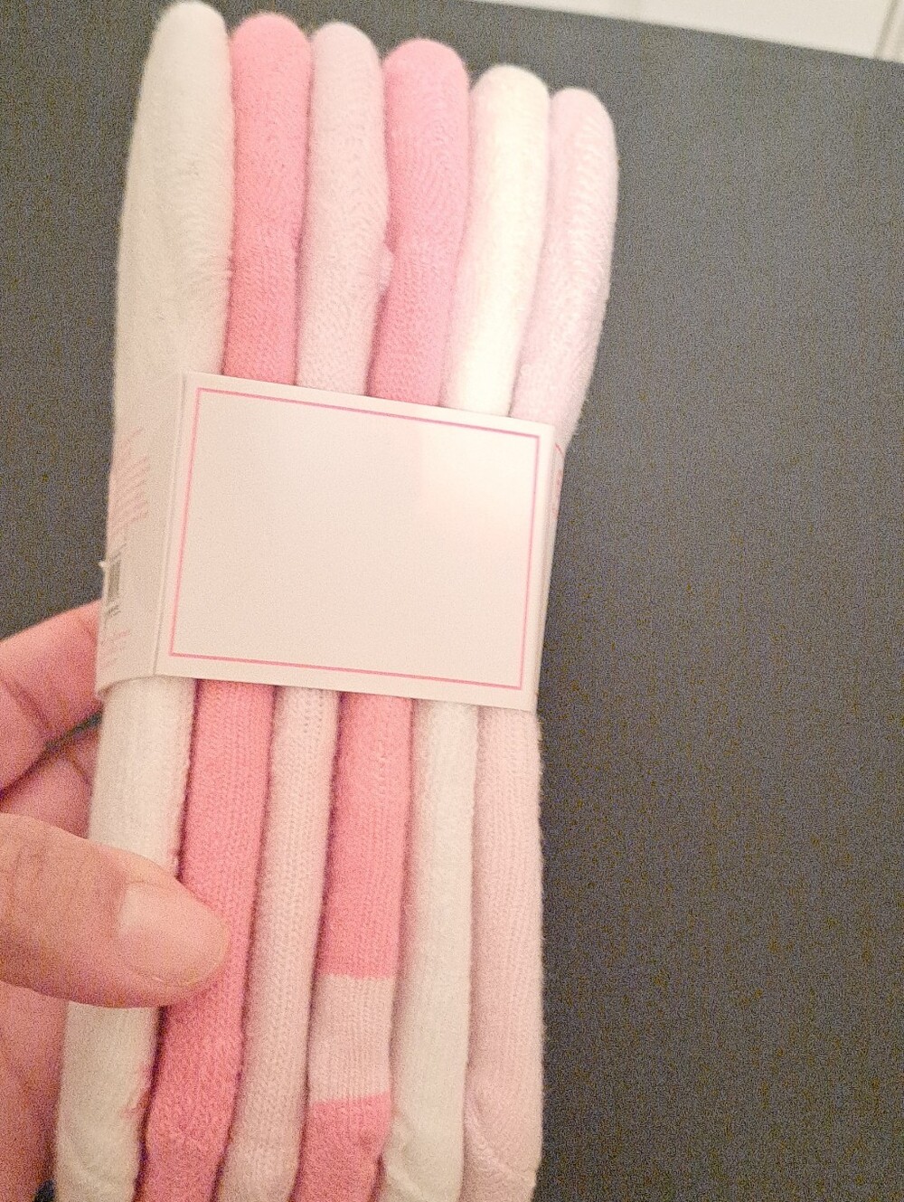 Juicy Couture Light Pink Super No-Show Socks - Pack of 6 NWT - Picture 3 of 4